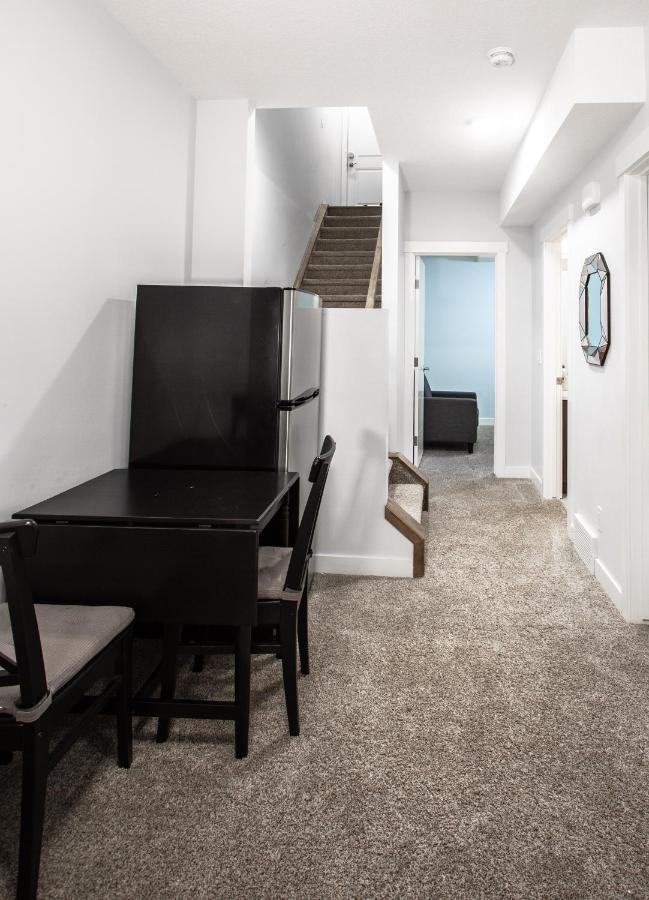 Three-Bedroom House With Walk-In Closet #29 Sunalta Downtown YYC Exterior foto